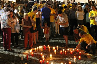 Noticia Ideal de Úbeda:Multiplicadas lágrimas de San Lorenzo en una noche reivindicativa