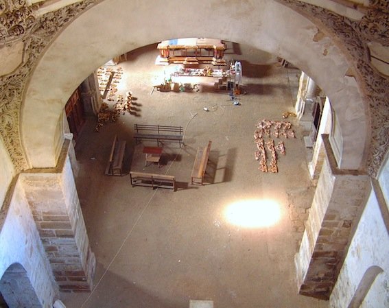 Noticia Ideal de Úbeda:Comienza las labores de apuntalamiento en el interior de la iglesia de San Lorenzo