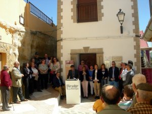 Noticia IDEAL de Jaén:Chiclana estrecha sus vínculos con el poeta Jorge Manrique