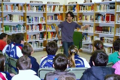 Noticia IDEAL:'Travesuras', sesión de cuentos infantil de Arturo Abad para mañana sábado