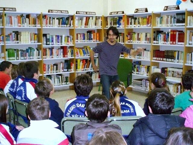 Noticia IDEAL:'Travesuras', sesión de cuentos infantil de Arturo Abad para mañana sábado