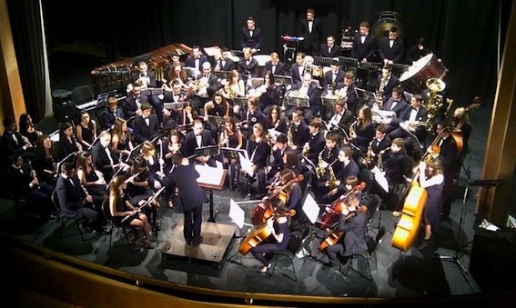 Noticia IDEAL:La Banda Sinfónica Ciudad de Jaén pondrá música al Cinefan Festival