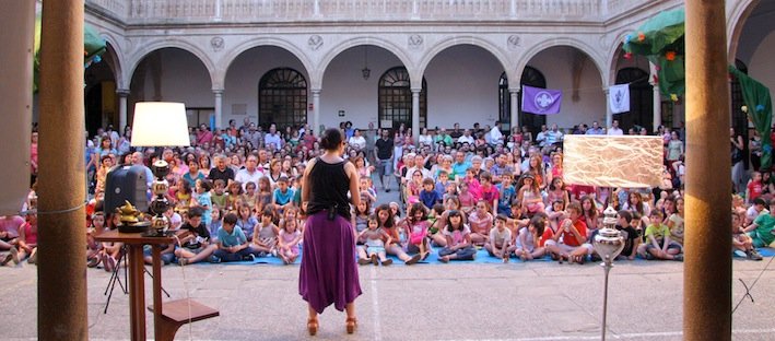 Noticia IDEAL:Úbeda se vuelca un año más con el Festival de Cuentos