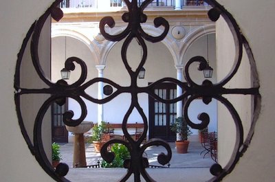 Noticia IDEAL:Apertura de patios centenarios en el décimo aniversario de la declaración como Patrimonio de la Humanidad