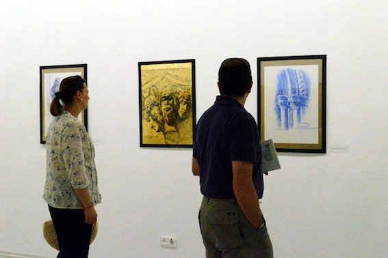 Noticia IDEAL:Exposición de Tornero con dibujos de monumentos y detalles