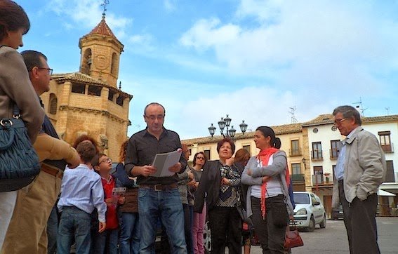 Noticia IDEAL:Visita al Palacio Vela de los Cobos para colaborar con el Certamen de Novela Histórica