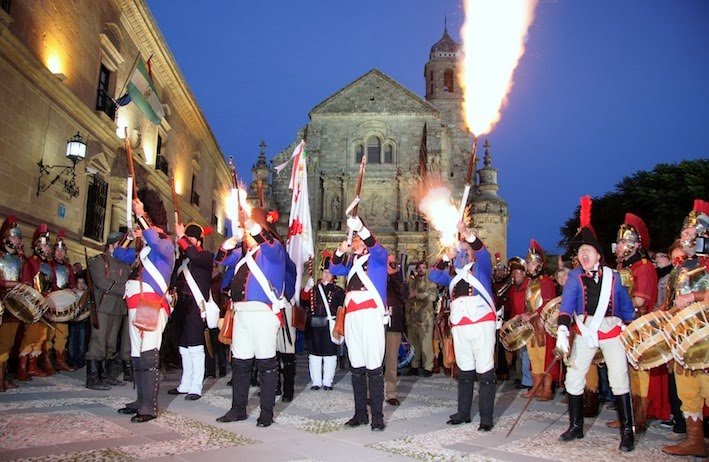 Noticia Ideal:La historia paseó por las calles de Úbeda