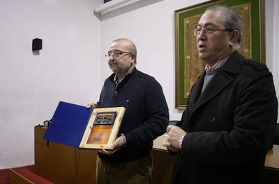 Noticia IDEAL:Premio de Plaza Vieja para la Fundación Huerta de San Antonio