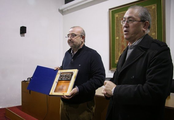 Noticia IDEAL:Premio de Plaza Vieja para la Fundación Huerta de San Antonio