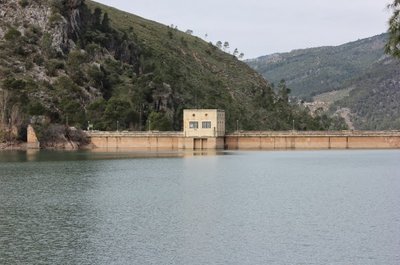 Diario Jaén:El Tranco será navegable en 2015