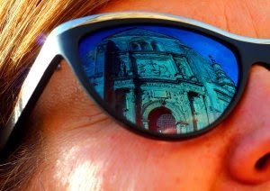 Noticia IDEAL:Dependiendo del cristal con que se mire