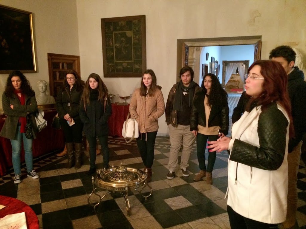 Estudiantes portugueses realizan una visita al Palacio Vela de los Cobos