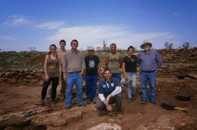 Continúan las excavaciones en Giribaile