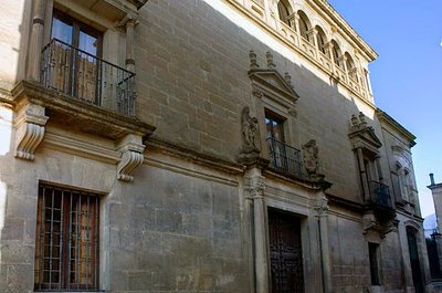 Horarios Palacio Vela de los Cobos durante el Puente de Mayo