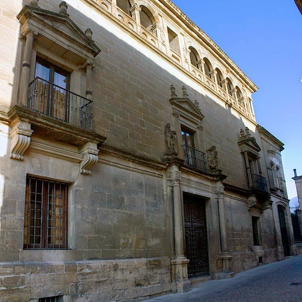 Horarios Palacio Vela de los Cobos durante el Puente de Mayo