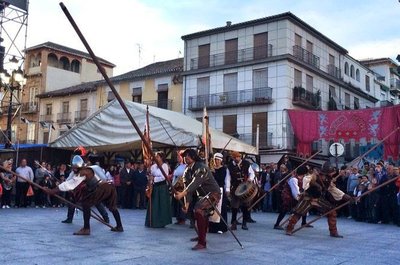 El grupo de recreación histórica del Certamen de Novela Histórica de Úbeda en Santa Fé