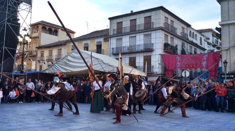 El grupo de recreación histórica del Certamen de Novela Histórica de Úbeda en Santa Fé