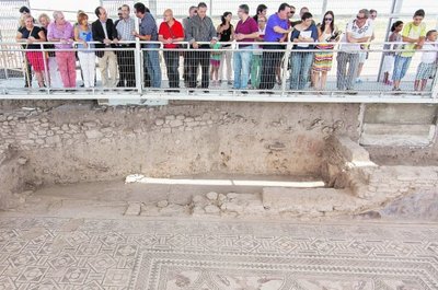 Diario Jaén:Avance de las excavaciones junto al Mosaico de Cástulo