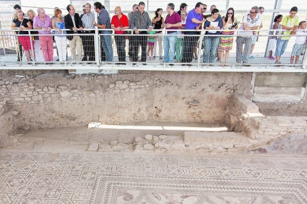 Diario Jaén:Avance de las excavaciones junto al Mosaico de Cástulo