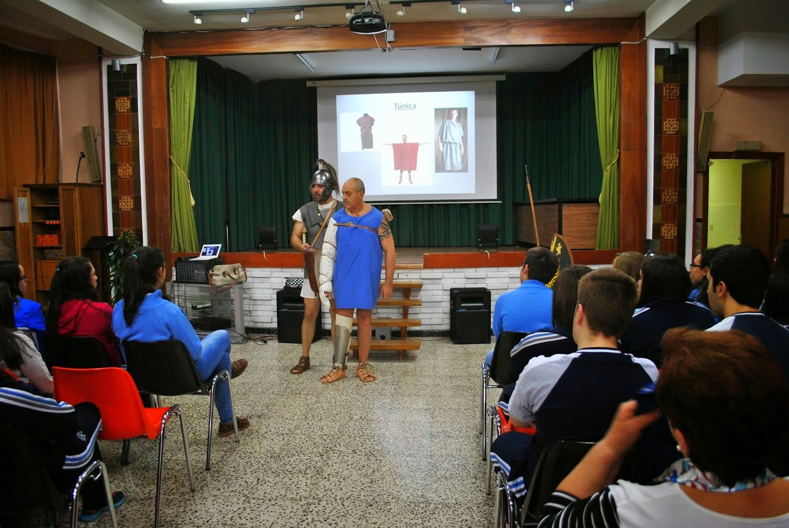 Foto del taller de ayer en el colegio de 