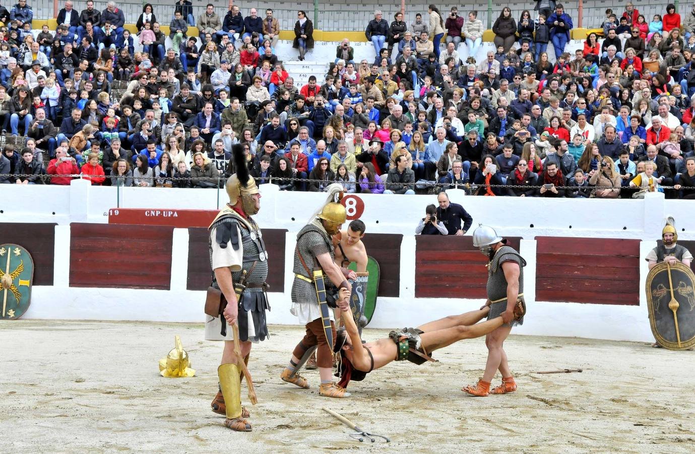 Los gladiadores y legionarios de Cástulo toman la ciudad de Linares
