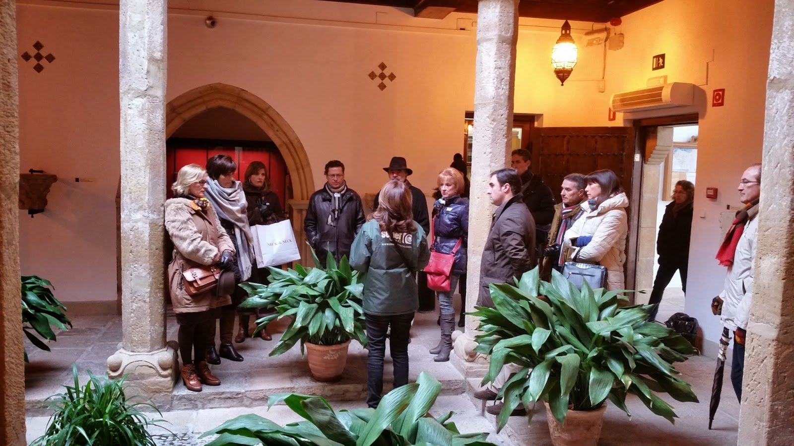 El sábado a las 12:00 visita 