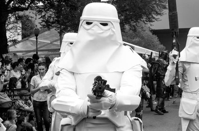 El lado luminoso de las galaxias visitará la planta infantil del Hospital de San Juan de la Cruz, durante el “Star Wars Day”
