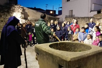 Un éxito la visita teatralizada a Ibros