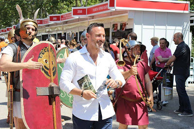 Intensa mañana del Certamen en la Feria del Libro de Madrid